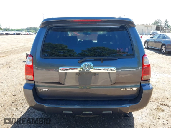 2007 Toyota 4Runner SR5 with VIN JTEZU14R978086300, listed as a IAAI auction lot 42090552 with 175,775 mi miles. Bid and sale history available at carsss.com. Image 16.