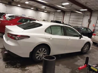 2022 Toyota Camry Hybrid LE with VIN 4T1C31AK4NU589284, listed as a IAAI auction lot 41570420 with 47,565 mi miles. Bid and sale history available at carsss.com. Image 13.