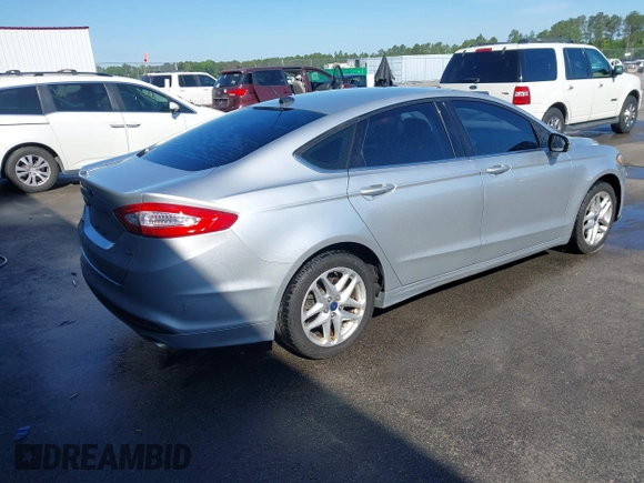 2013 Ford Fusion SE with VIN 3FA6P0H7XDR310840, listed as a IAAI auction lot 42035776 with 234,394 mi miles. Bid and sale history available at carsss.com. Image 4.