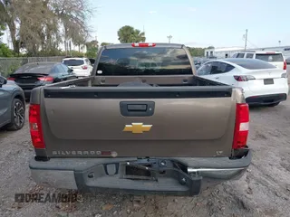 2013 Chevrolet Silverado 1500 LT with VIN 1GCRKSE70DZ202177, listed as a IAAI auction lot 41515775 with 189,671 mi miles and . Bid and sale history available at DreamBid. Image 15.