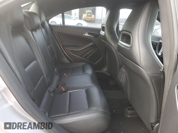 2014 Mercedes-Benz CLA 250 z VIN WDDSJ4EB6EN050814, wystawiony jako Copart lot #80908514 z przebiegiem 85 314 mil mil oraz Szkoda całkowita • Salvage title. Historia ofert i sprzedaży dostępna na DreamBid. Obrazek 10.