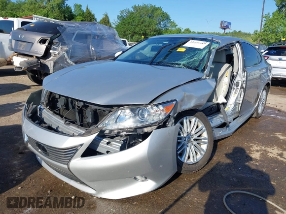 2015 Lexus ES 330 with VIN JTHBK1GG3F2177858, listed as a IAAI auction lot 42241189 with Not provided miles and . Bid and sale history available at DreamBid. Image 2.