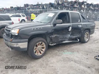 2004 Chevrolet Avalanche with VIN 3GNEC12T64G152478, listed as a IAAI auction lot 42329636 with 231,303 mi miles and . Bid and sale history available at DreamBid. Image 17.