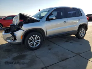 2013 Volkswagen Tiguan S with VIN WVGAV7AX7DW518289, listed as a Copart auction lot 85216824 with 170,081 mi miles and Clean title. Bid and sale history available at DreamBid. Image 1.