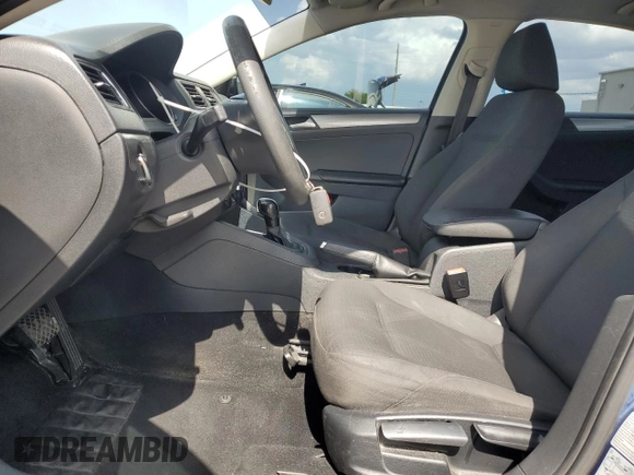 2015 Volkswagen Jetta SE z VIN 3VWD17AJ3FM225532, wystawiony jako Copart lot #59927475 z przebiegiem 155 863 mil mil oraz Szkoda całkowita • Salvage title. Historia ofert i sprzedaży dostępna na DreamBid. Obrazek 7.