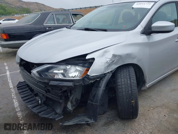 2019 Nissan Sentra SV with VIN 3N1AB7AP7KL618363, listed as a IAAI auction lot 42094721 with 80,460 mi miles and . Bid and sale history available at DreamBid. Image 6.