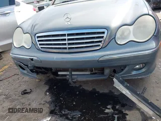 2007 Mercedes-Benz C 280 Luxury with VIN WDBRF54H27A950575, listed as a IAAI auction lot 41640162 with 120,000 mi miles and . Bid and sale history available at DreamBid. Image 6.