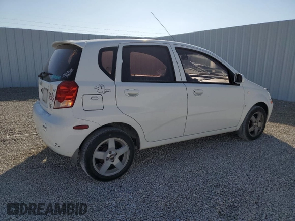2008 Chevrolet Aveo LT z VIN KL1TG65678B188497, wystawiony jako Copart lot #44501275 z przebiegiem 195 139 mil mil oraz Czysty tytuł • Clean title. Historia ofert i sprzedaży dostępna na DreamBid. Obrazek 3.