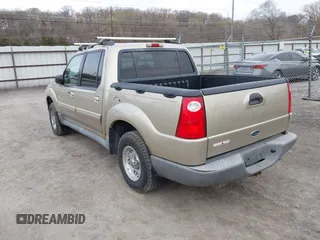 2001 Ford Explorer Sport Trac z VIN 1FMZU77E71UB38985, wystawiony jako IAAI lot #41950927 z przebiegiem 283 235 mil mil oraz . Historia ofert i sprzedaży dostępna na DreamBid. Obrazek 3.