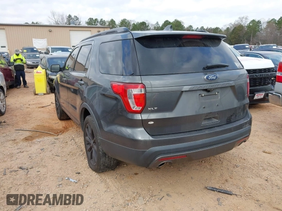 2017 Ford Explorer XLT with VIN 1FM5K7D81HGD48249, listed as a IAAI auction lot 41844312 with 122,507 mi miles and . Bid and sale history available at carsss.com. Image 3.
