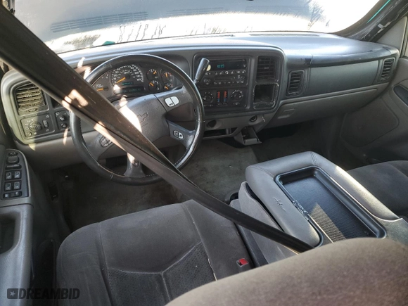 2005 Chevrolet Tahoe LS with VIN 1GNEC13V55J136904, listed as a Copart auction lot 52328965 with 221,522 mi miles and Salvage Title. Bid and sale history available at carsss.com. Image 8.