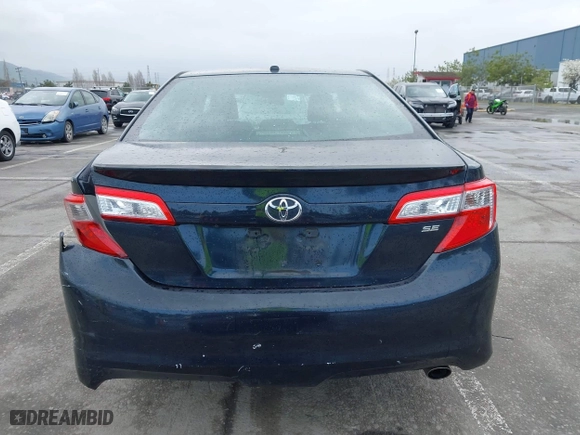 2014 Toyota Camry L with VIN 4T1BF1FKXEU385715, listed as a IAAI auction lot 41924726 with 187,486 mi miles. Bid and sale history available at carsss.com. Image 16.