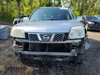2006 Nissan X-Trail XE z VIN JN8BT08V76W200772, wystawiony jako Copart lot #62078634 z przebiegiem 234 102 mil mil oraz Szkody całkowita. Historia ofert i sprzedaży dostępna na DreamBid. Obrazek 5.