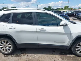 2016 Jeep Cherokee Limited z VIN 1C4PJLDB5GW363071, wystawiony jako IAAI lot #42229705 z przebiegiem 78 397 mil mil oraz . Historia ofert i sprzedaży dostępna na DreamBid. Obrazek 13.