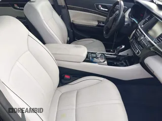 2015 Kia K900 Luxury with VIN KNALW4D46F6021230, listed as a IAAI auction lot 41505617 with 87,784 mi miles. Bid and sale history available at carsss.com. Image 5.