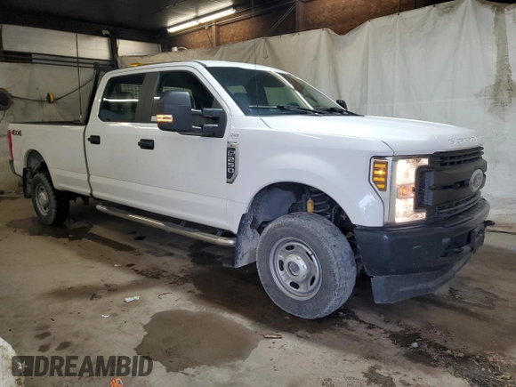 2019 Ford F-250 XL with VIN 1FT7W2B67KEC69080, listed as a Copart auction lot 62779165 with 154,144 mi miles and Clean title. Bid and sale history available at DreamBid. Image 4.
