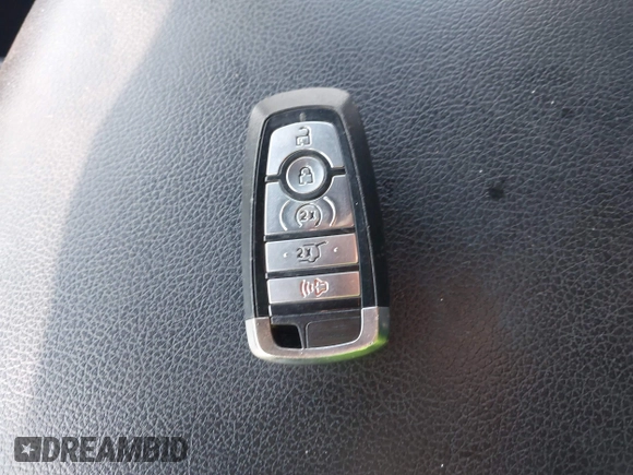 2020 Ford Expedition Max Limited с VIN 1FMJK2ATXLEA47221, выставлен на аукционе IAAI как лот 41097582 с пробегом 142 853 миль миль и . История ставок и продаж доступна на DreamBid. Изображение 11.