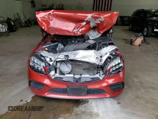 2019 Mercedes-Benz C 300 z VIN 55SWF8DB6KU283459, wystawiony jako Copart lot #50158515 z przebiegiem 73 245 mil mil oraz Szkoda całkowita • Salvage title. Historia ofert i sprzedaży dostępna na DreamBid. Obrazek 5.