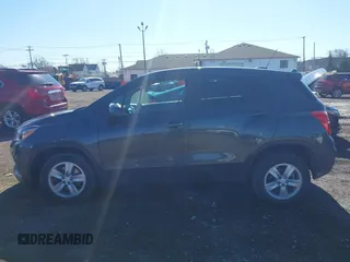2020 Chevrolet Trax LS z VIN 3GNCJNSB8LL206428, wystawiony jako IAAI lot #41895293 z przebiegiem 61 967 mil mil oraz . Historia ofert i sprzedaży dostępna na DreamBid. Obrazek 14.