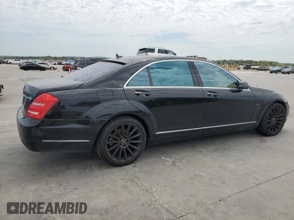 2010 Mercedes-Benz S 400 with VIN WDDNG9FB3AA301975, listed as a Copart auction lot 68335744 with 72,948 mi miles and Salvage Title. Bid and sale history available at DreamBid. Image 3.