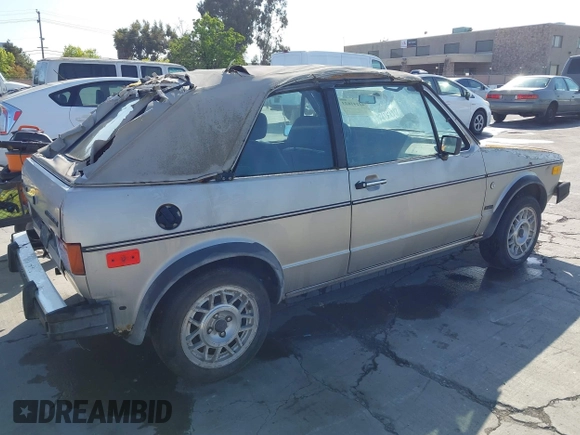 1985 Volkswagen Golf с VIN WVWCA0158FK023995, выставлен на аукционе IAAI как лот 42141623 с пробегом 101 111 миль миль и . История ставок и продаж доступна на DreamBid. Изображение 4.
