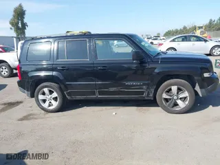 2017 Jeep Patriot Sport with VIN 1C4NJPBB4HD120589, listed as a IAAI auction lot 41645811 with 123,600 mi miles. Bid and sale history available at carsss.com. Image 6.