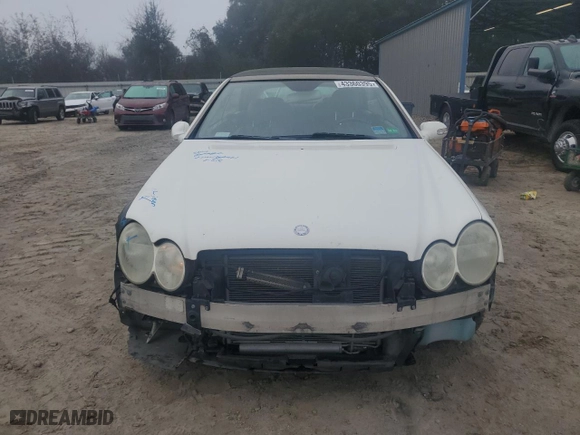 2006 Mercedes-Benz CLK-Class 5.0L with VIN WDBTK75G76T062703, listed as a Copart auction lot 43360395 with 118,214 mi miles and Salvage Title. Bid and sale history available at carsss.com. Image 5.
