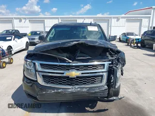 2019 Chevrolet Tahoe LT z VIN 1GNSKBKC1KR200476, wystawiony jako IAAI lot #41897702 z przebiegiem 136 432 mil mil oraz . Historia ofert i sprzedaży dostępna na DreamBid. Obrazek 12.