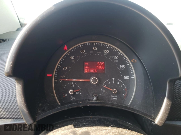 2010 Volkswagen Beetle with VIN 3VWRG3AG0AM027565, listed as a Copart auction lot 61908315 with 74,858 mi miles and Salvage title. Bid and sale history available at DreamBid. Image 9.