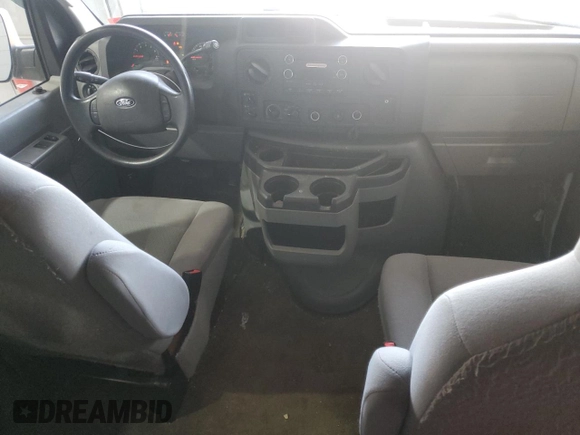 2012 Ford Econoline Passenger XL с VIN 1FBSS3BLXCDB11927, выставлен на аукционе Copart как лот 53880895 с пробегом 125 957 миль миль и Списание • Salvage title. История ставок и продаж доступна на DreamBid. Изображение 8.