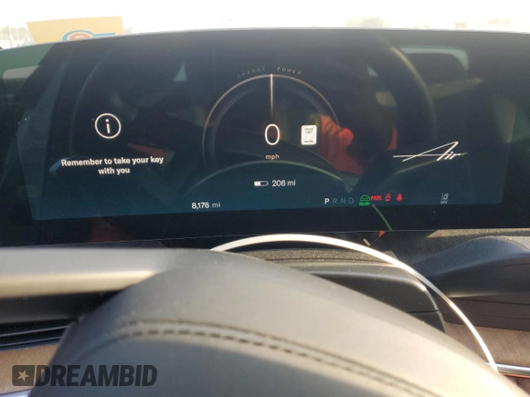 2023 Lucid Air Grand Touring z VIN 50EA1GBA4PA004875, wystawiony jako Copart lot #56100425 z przebiegiem 8176 mil mil oraz Szkody całkowita. Historia ofert i sprzedaży dostępna na DreamBid. Obrazek 9.