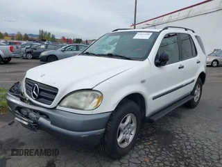 1998 Mercedes-Benz M-Class with VIN 4JGAB54E0WA005344, listed as a IAAI auction lot 37837508 with 159,933 mi miles. Bid and sale history available at carsss.com. Image 17.