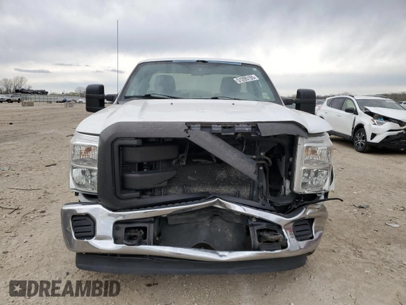 2015 Ford F-250 XL z VIN 1FTBF2A69FEA10723, wystawiony jako Copart lot #51295155 z przebiegiem 195 833 mil mil oraz Szkoda całkowita • Salvage title. Historia ofert i sprzedaży dostępna na DreamBid. Obrazek 5.