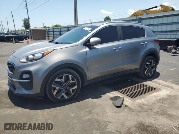 2020 Kia Sportage EX с VIN KNDPN3AC3L7791145, выставлен на аукционе Copart как лот 57281625 с пробегом 84 065 миль миль и Списание • Salvage title. История ставок и продаж доступна на DreamBid. Изображение 1.