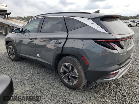 2025 Hyundai Tucson SEL Convenience with VIN 5NMJC3DE8SH450484, listed as a Copart auction lot 77962294 with 885 mi miles and Salvage Title. Bid and sale history available at carsss.com. Image 2.