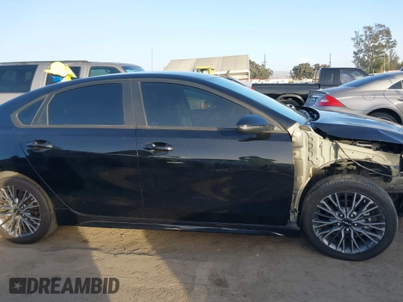 2023 Kia Forte GT-Line with VIN 3KPF54AD4PE584165, listed as a IAAI auction lot 41266473 with 39,966 mi miles. Bid and sale history available at carsss.com. Image 14.