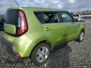2016 Kia Soul with VIN KNDJN2A20G7858703, listed as a Copart auction lot 81199854 with 106,405 mi miles and Salvage Title. Bid and sale history available at DreamBid. Image 3.