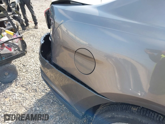 2011 Ford Taurus SEL with VIN 1FAHP2EW1BG183724, listed as a IAAI auction lot 42030930 with 79,868 mi miles and . Bid and sale history available at DreamBid. Image 6.