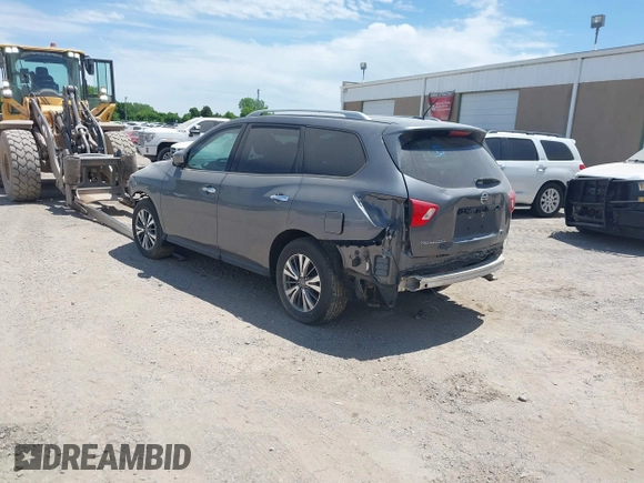 2017 Nissan Pathfinder SV with VIN 5N1DR2MM2HC613081, listed as a IAAI auction lot 41979227 with 137,371 mi miles. Bid and sale history available at carsss.com. Image 3.