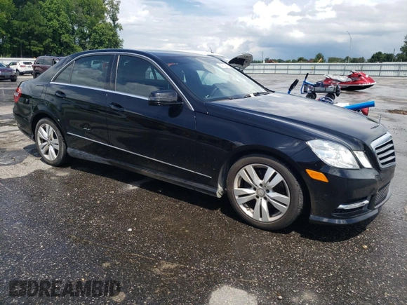 2013 Mercedes-Benz E-Class E 350 Luxury BlueTEC with VIN WDDHF2EB8DA725892, listed as a Copart auction lot 64178354 with 110,264 mi miles and Salvage Title. Bid and sale history available at carsss.com. Image 4.