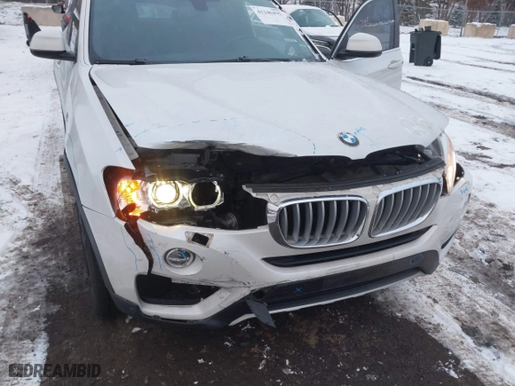 2018 BMW X4 xDrive28i with VIN 5UXXW3C5XJ0T82043, listed as a IAAI auction lot 41246495 with 106,606 mi miles. Bid and sale history available at carsss.com. Image 6.