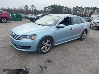 2012 Volkswagen Passat SE with VIN 1VWBH7A38CC095135, listed as a IAAI auction lot 41342748 with 229,365 mi miles. Bid and sale history available at carsss.com. Image 2.
