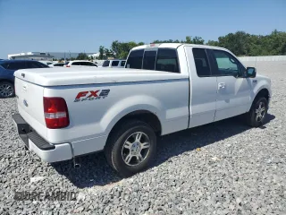 2007 Ford F-150 XL z VIN 1FTPX12V67KC43514, wystawiony jako Copart lot #57226735 z przebiegiem 111 993 mil mil oraz Czysty tytuł • Clean title. Historia ofert i sprzedaży dostępna na DreamBid. Obrazek 3.