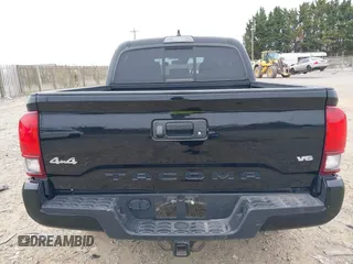 2022 Toyota Tacoma SR z VIN 3TYCZ5AN8NT096091, wystawiony jako IAAI lot #41966344 z przebiegiem 6 536 mil mil oraz . Historia ofert i sprzedaży dostępna na DreamBid. Obrazek 17.