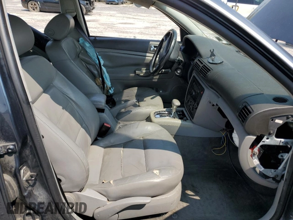 2004 Volkswagen Passat GLS with VIN WVWPD63B44P054997, listed as a Copart auction lot 60442705 with 238,851 mi miles and Salvage title. Bid and sale history available at DreamBid. Image 7.
