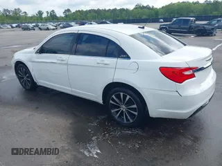 2014 Chrysler 200 Touring with VIN 1C3CCBBB8EN131898, listed as a IAAI auction lot 42009456 with 227,738 mi miles. Bid and sale history available at carsss.com. Image 3.