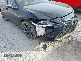 2021 Lexus ES with VIN 58AGZ1B17MU103743, listed as a IAAI auction lot 41163795 with 28,825 mi miles. Bid and sale history available at carsss.com. Image 6.