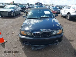 2004 BMW 3 Series 325Ci with VIN WBABW33424PL31311, listed as a IAAI auction lot 41733447 with 117,763 mi miles. Bid and sale history available at carsss.com. Image 13.