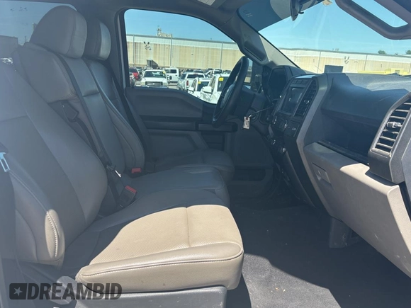2022 Ford F-350 XL with VIN 1FT8W3BT7NEC73201, listed as a Copart auction lot 54583985 with 166,621 mi miles and Clean Title. Bid and sale history available at DreamBid. Image 5.