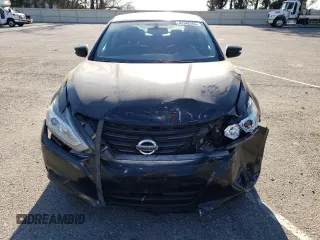 2017 Nissan Altima SR with VIN 1N4AL3AP5HC250603, listed as a Copart auction lot 42342565 with 139,401 mi miles and Salvage Title. Bid and sale history available at DreamBid. Image 5.